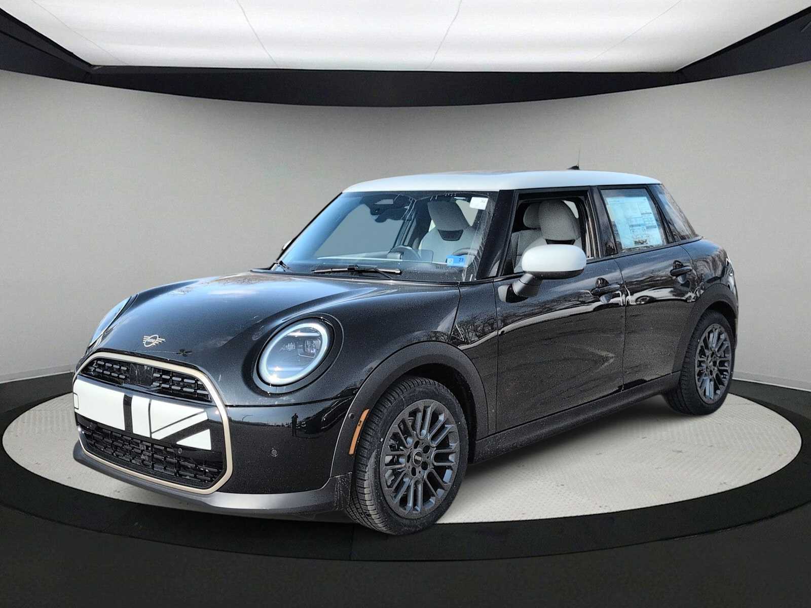 Thumbnail: 2026 MINI Cooper Hardtop - 4
