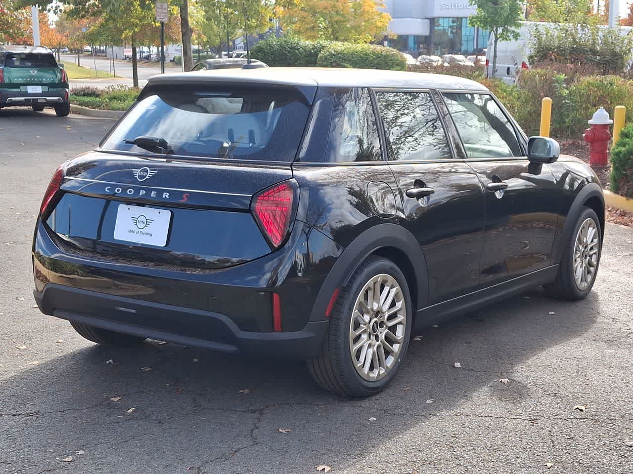 Thumbnail: 2025 MINI Cooper Hardtop - 3