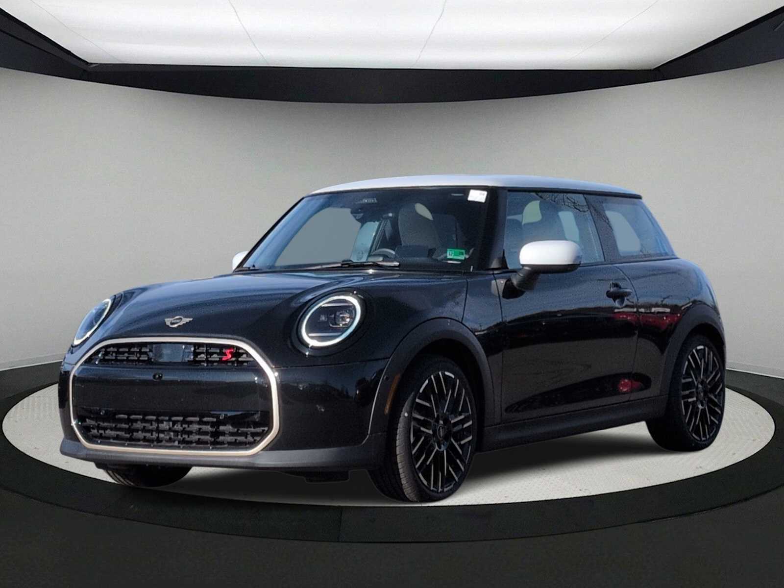 Thumbnail: 2026 MINI Cooper Hardtop - 4