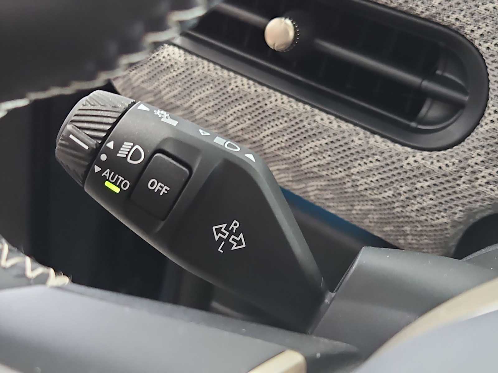 Thumbnail: 2026 MINI Cooper Convertible - 25