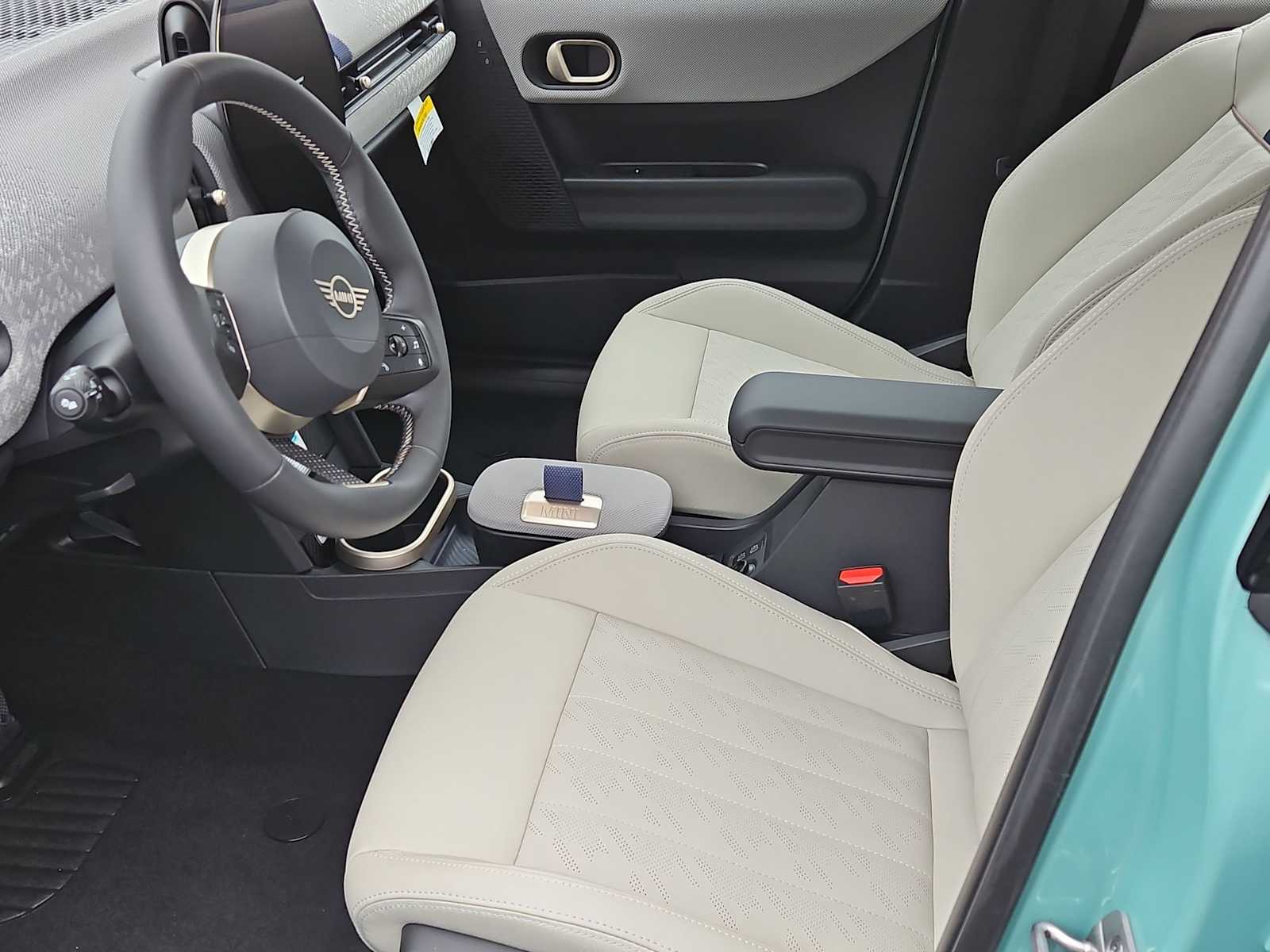 Thumbnail: 2026 MINI Cooper Hardtop - 15