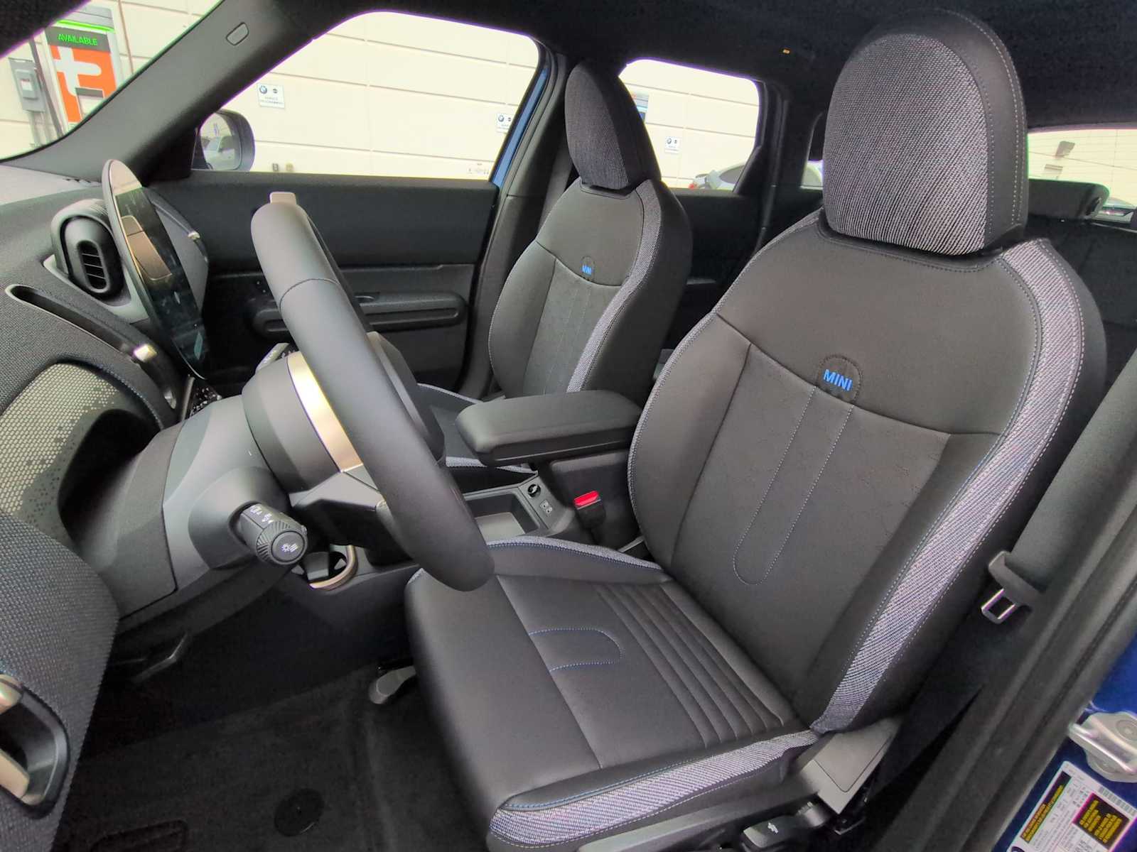 Thumbnail: 2025 MINI Cooper Countryman - 17