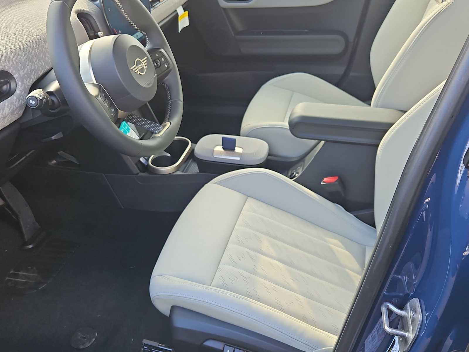 Thumbnail: 2026 MINI Cooper Hardtop - 15