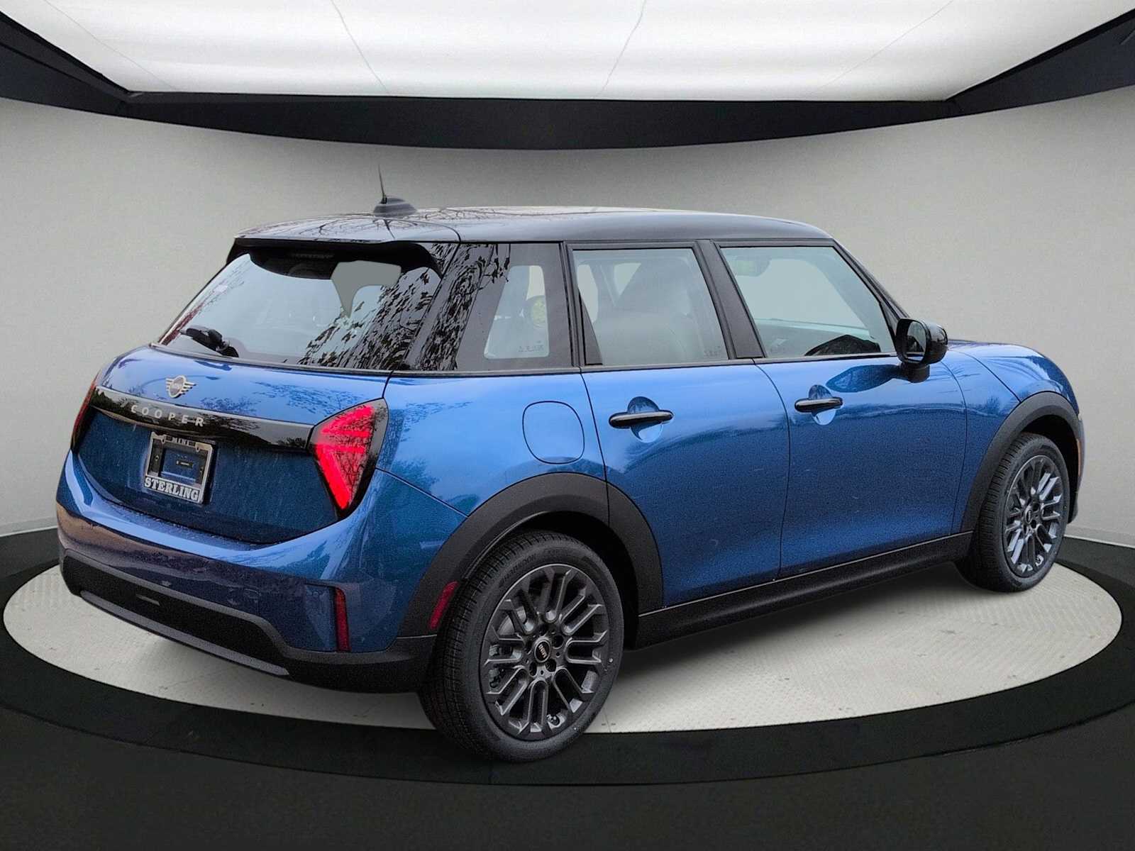 Thumbnail: 2026 MINI Cooper Hardtop - 8