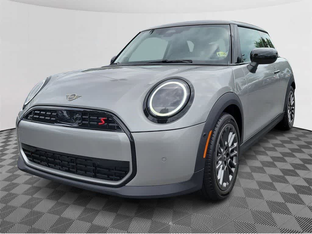 2025 MINI Cooper Hardtop S -
                  Sterling, VA