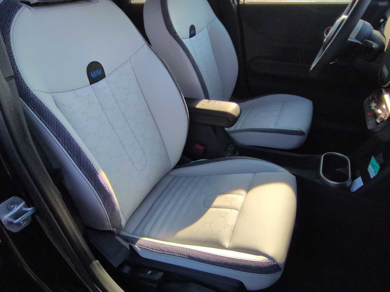 Thumbnail: 2026 MINI Cooper Hardtop - 22