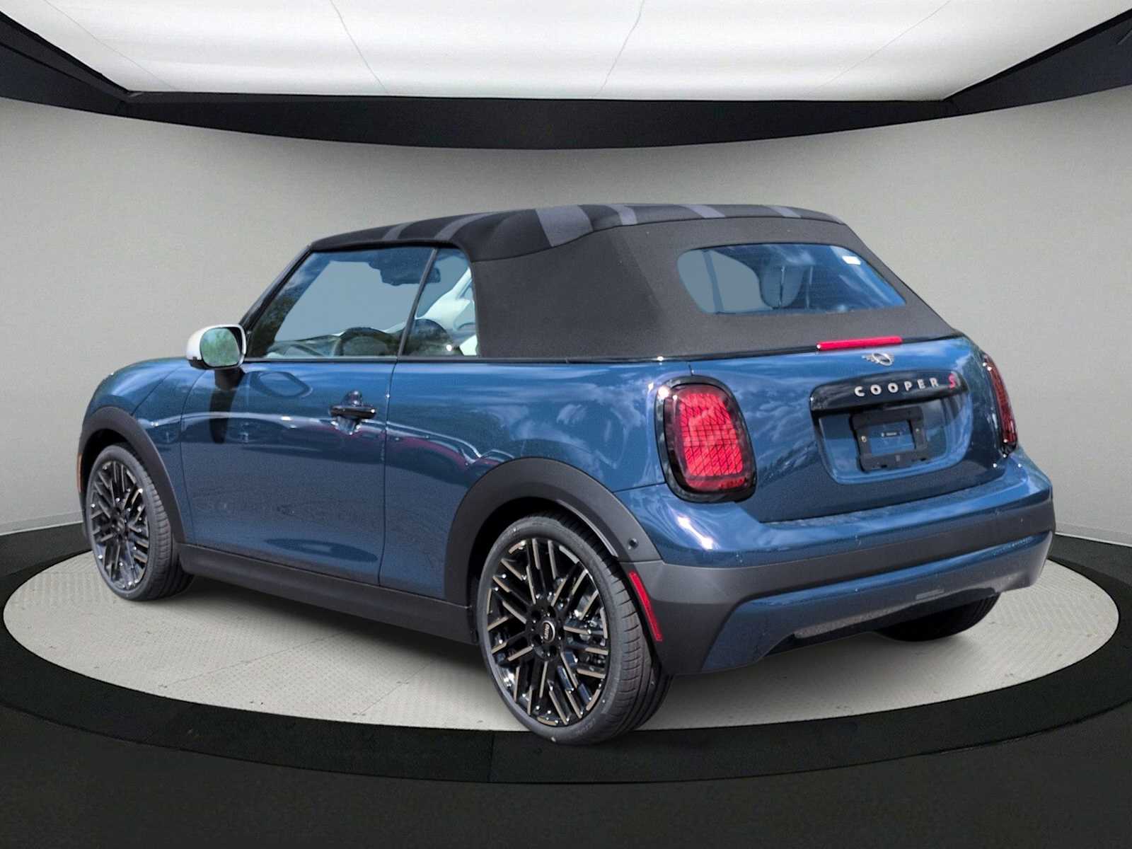 Thumbnail: 2026 MINI Cooper Convertible - 6