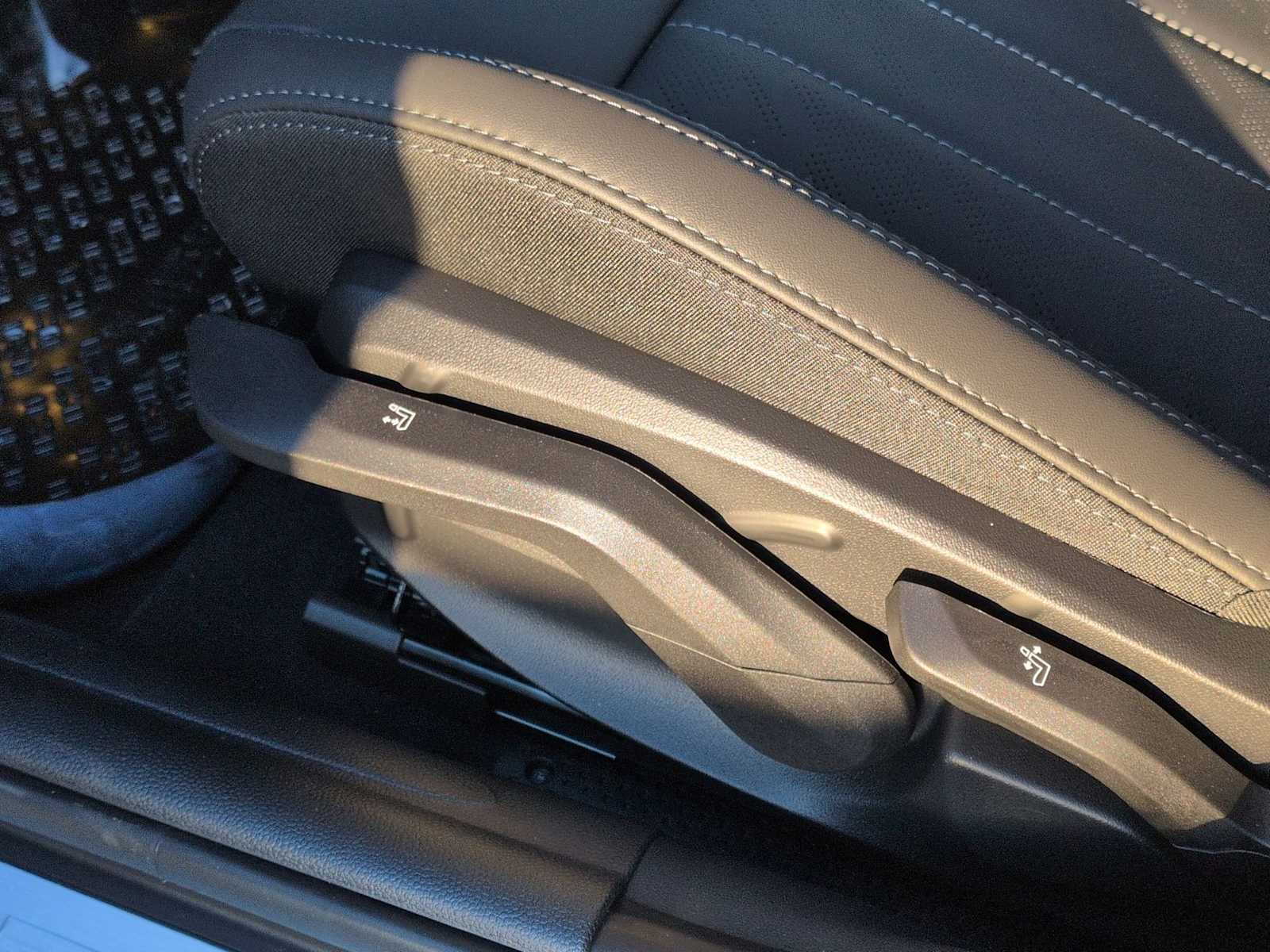 Thumbnail: 2026 MINI Cooper Hardtop - 18