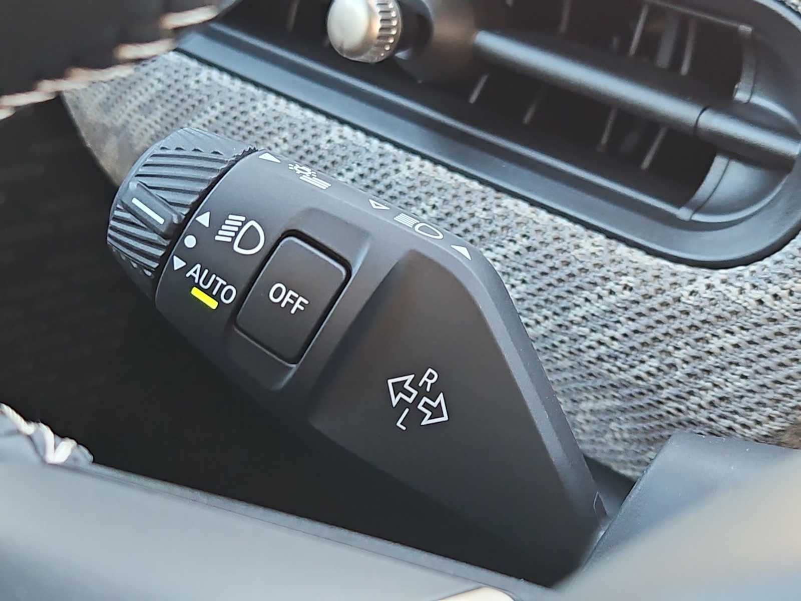 Thumbnail: 2026 MINI Cooper Hardtop - 25