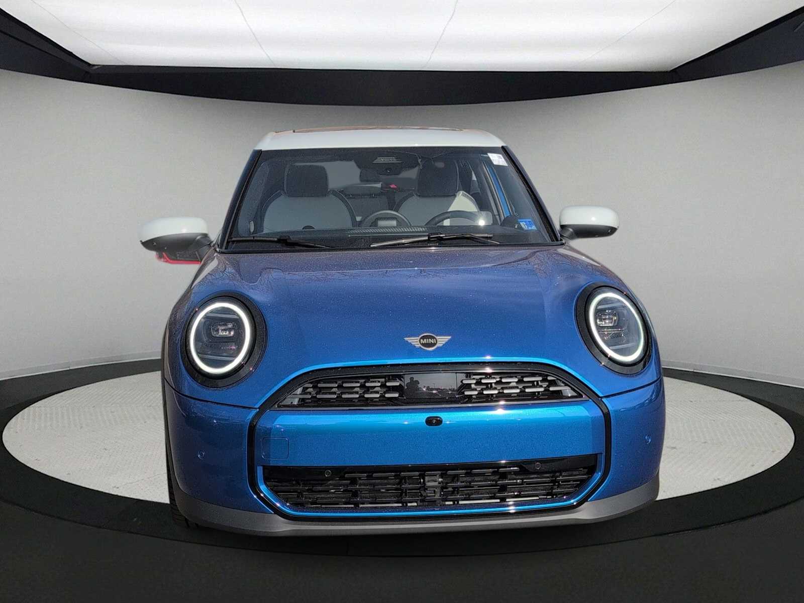 Thumbnail: 2026 MINI Cooper Hardtop - 3