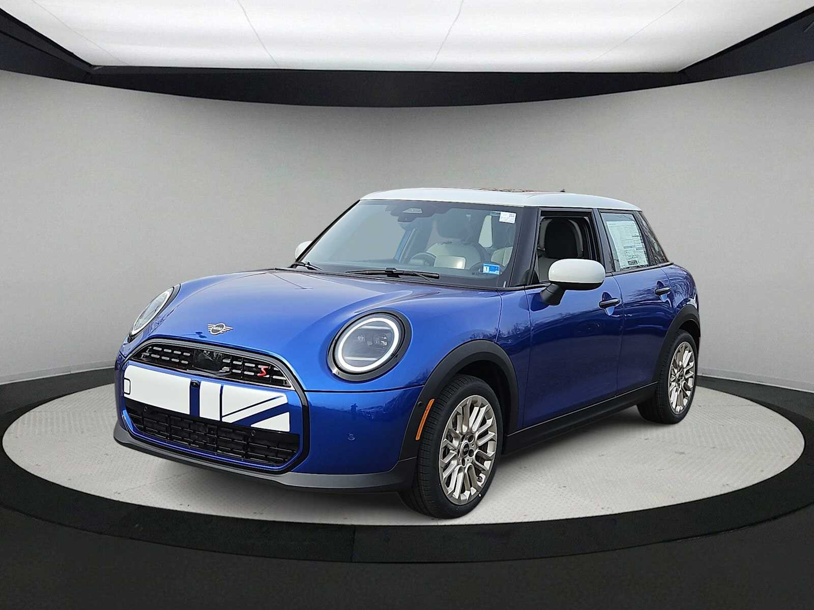 Thumbnail: 2026 MINI Cooper Hardtop - 4