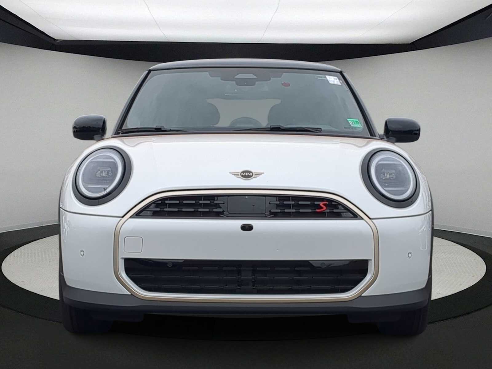 Thumbnail: 2026 MINI Cooper Hardtop - 3