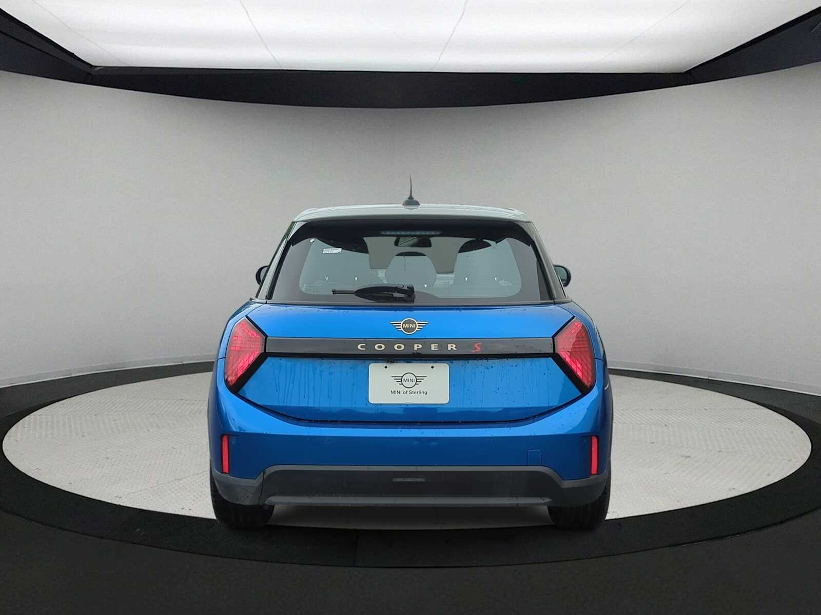 Thumbnail: 2025 MINI Cooper Hardtop - 7
