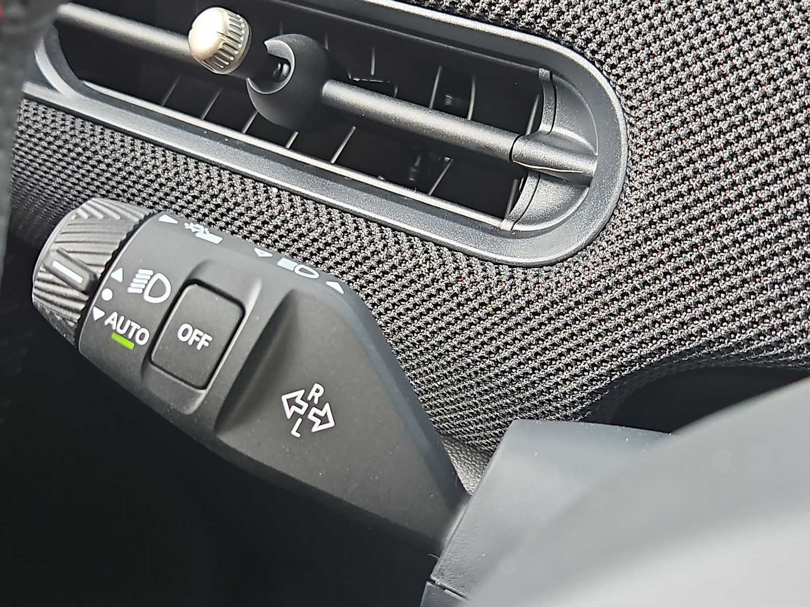 Thumbnail: 2026 MINI Cooper Hardtop - 25