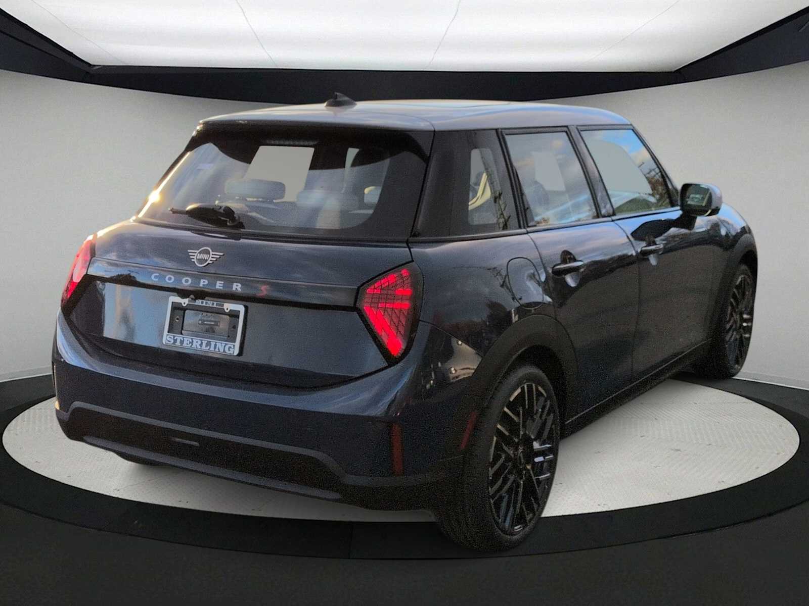 Thumbnail: 2026 MINI Cooper Hardtop - 8