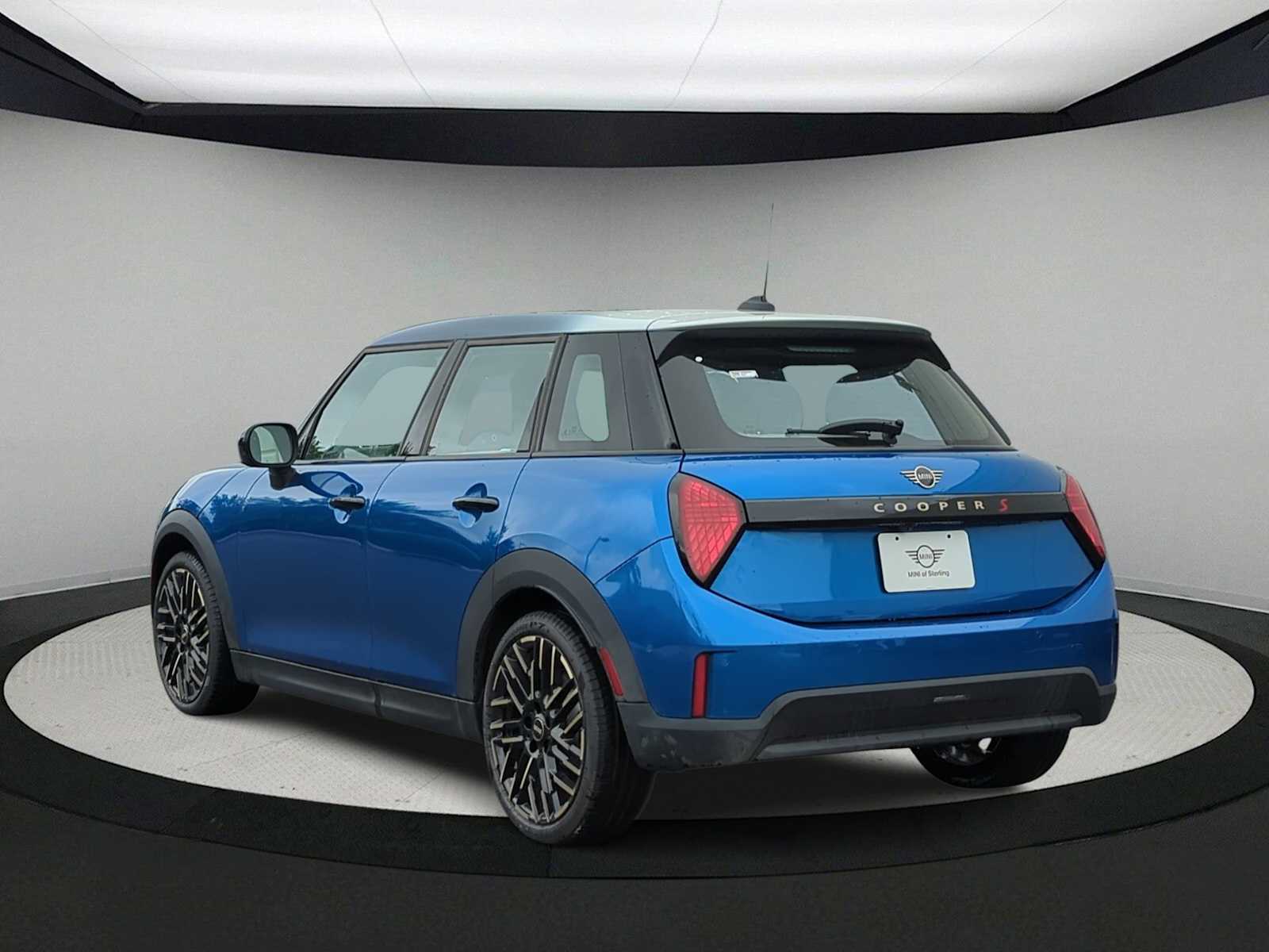 Thumbnail: 2025 MINI Cooper Hardtop - 6