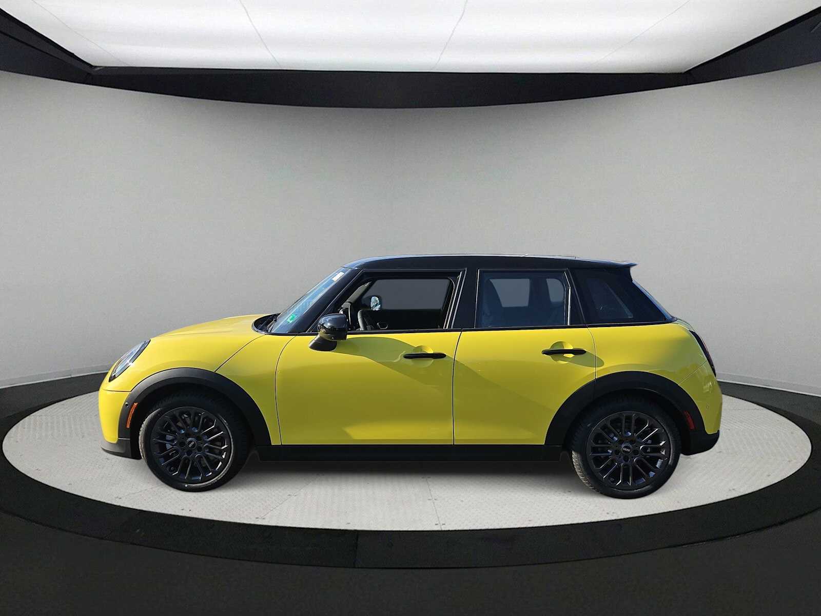 Thumbnail: 2026 MINI Cooper Hardtop - 5