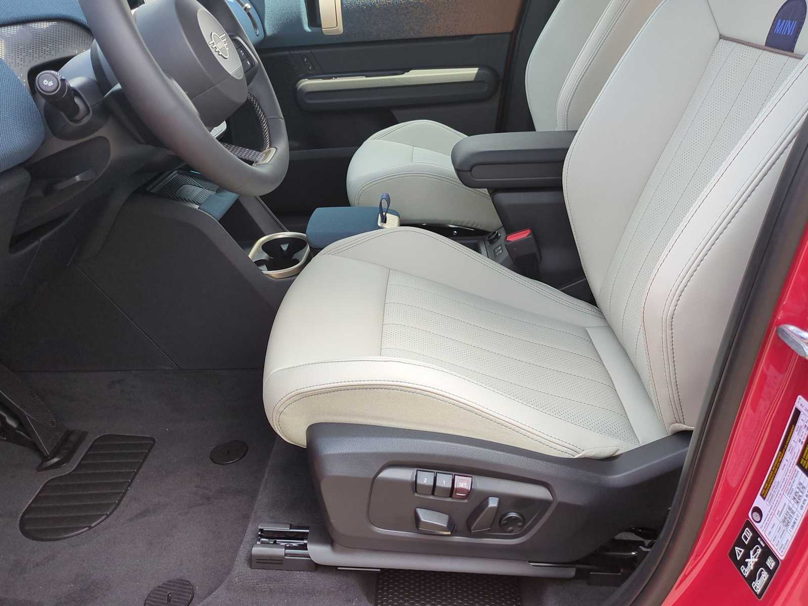 Thumbnail: 2025 MINI Cooper Countryman - 16