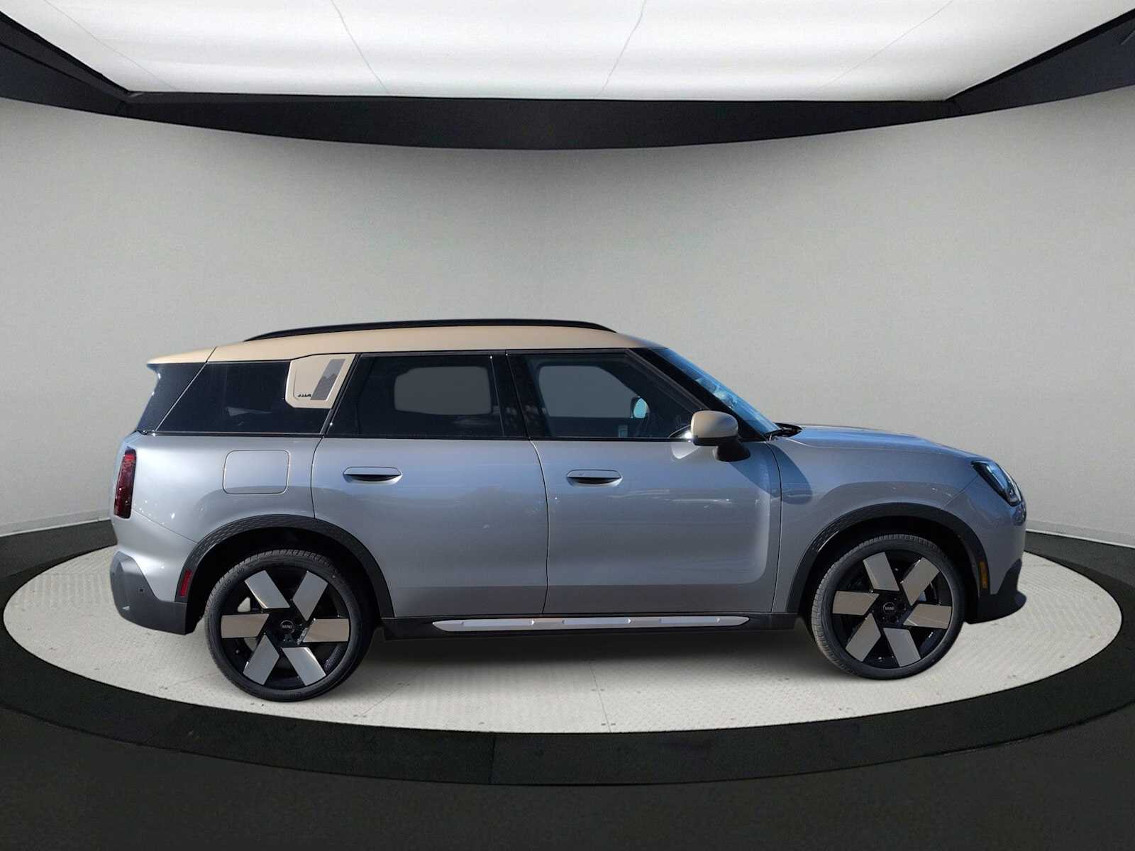 Thumbnail: 2025 MINI Cooper Countryman - 9