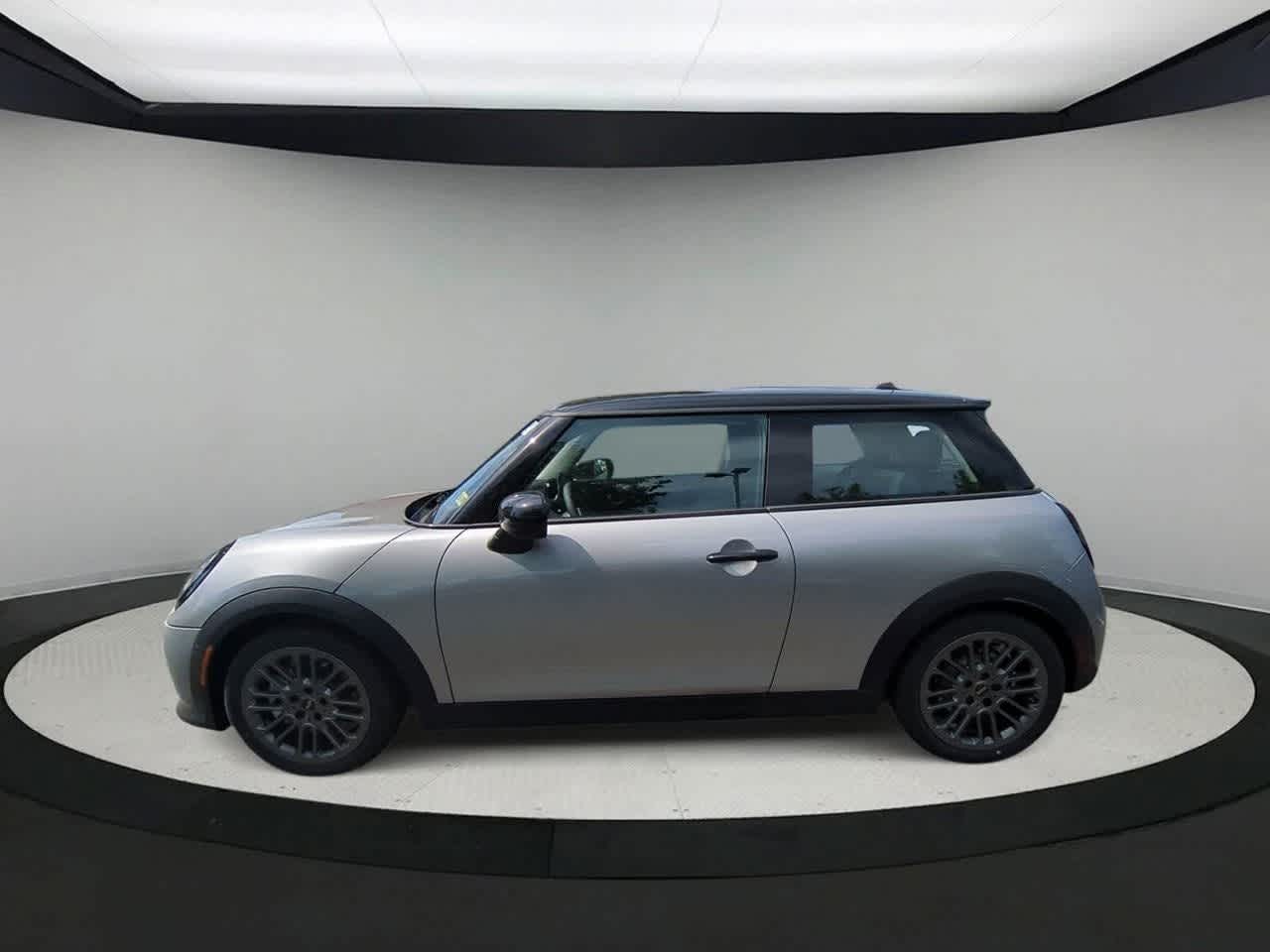 Thumbnail: 2025 MINI Cooper Hardtop - 5