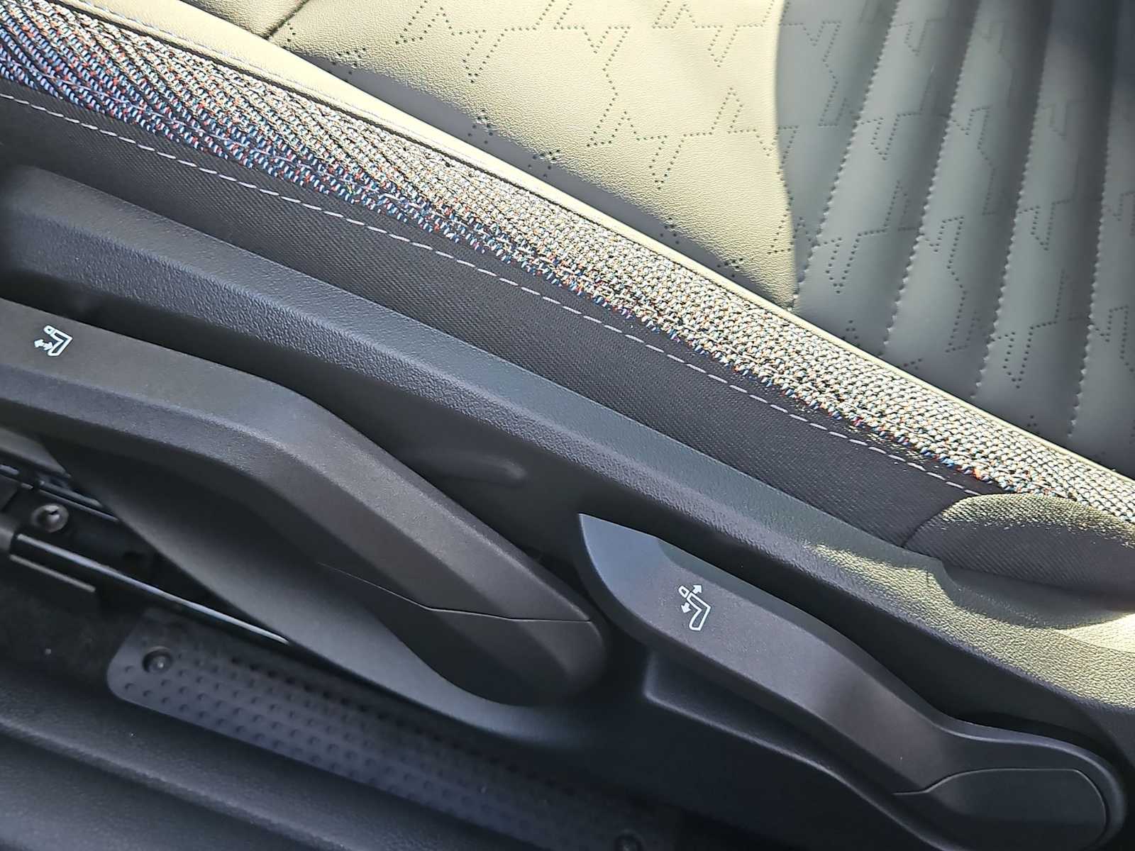 Thumbnail: 2026 MINI Cooper Hardtop - 16