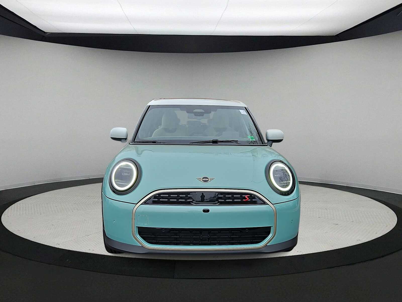 Thumbnail: 2026 MINI Cooper Hardtop - 3