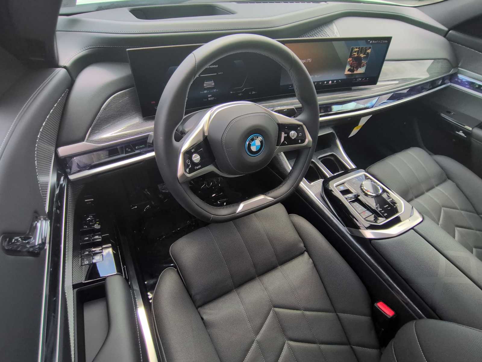 Thumbnail: 2025 BMW i7 - 10