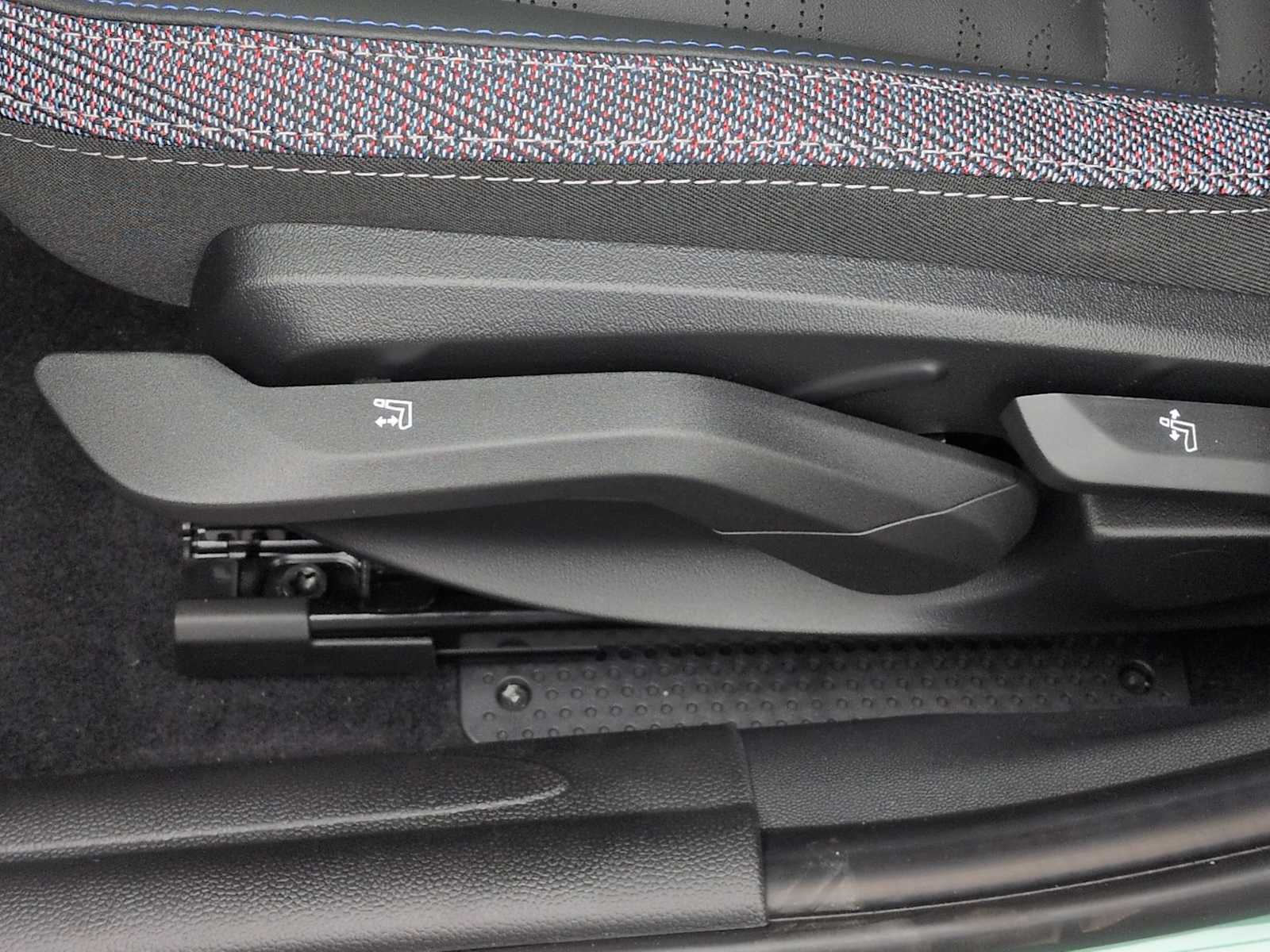 Thumbnail: 2026 MINI Cooper Hardtop - 17