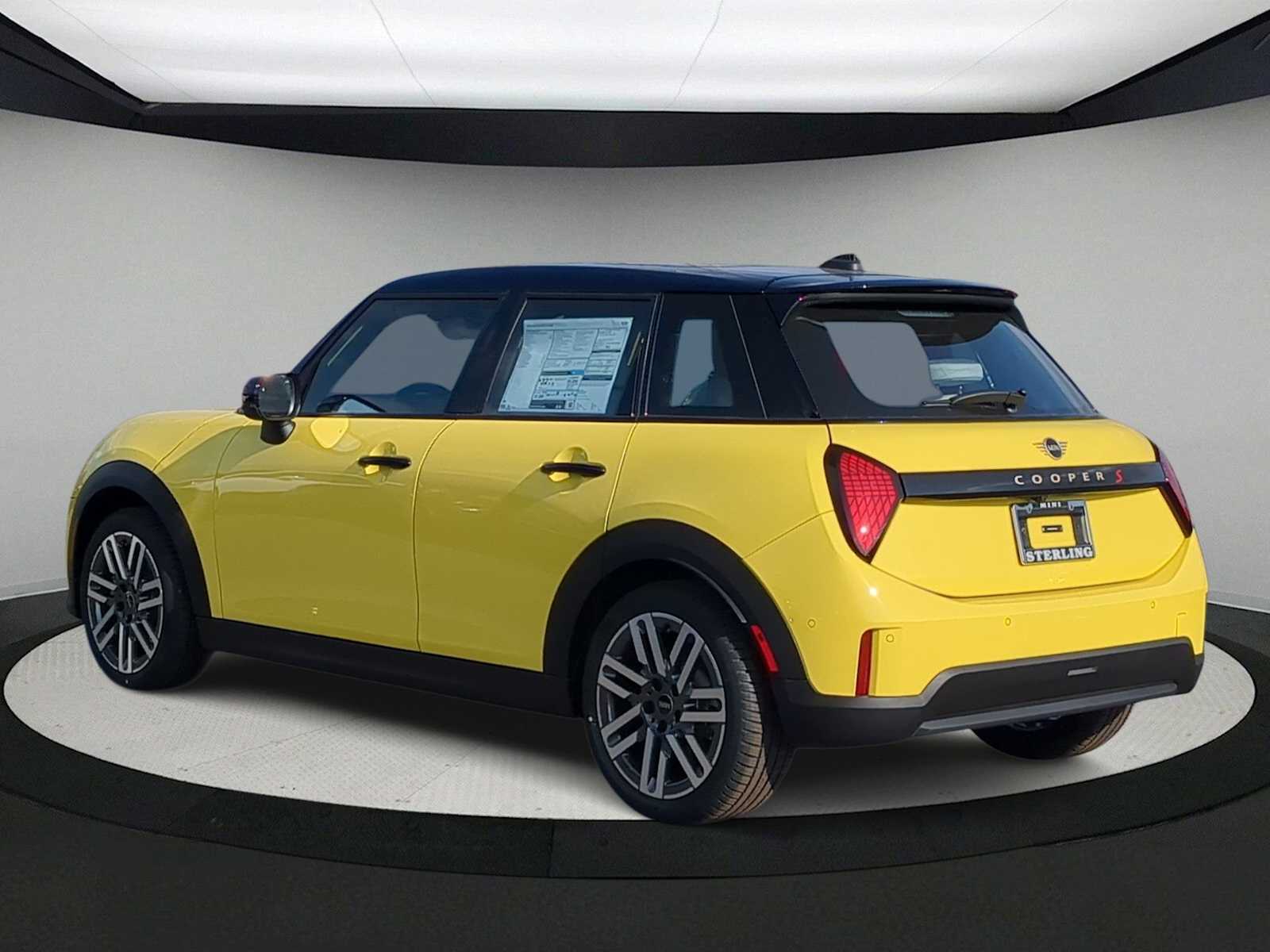 Thumbnail: 2026 MINI Cooper Hardtop - 6