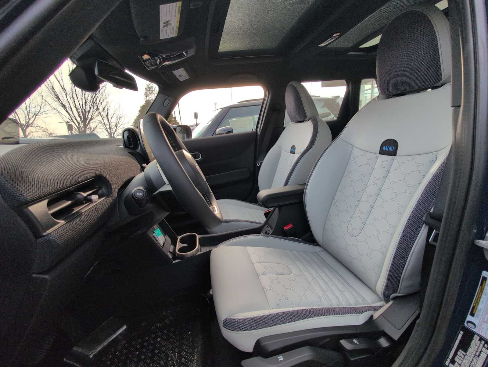 Thumbnail: 2026 MINI Cooper Hardtop - 17