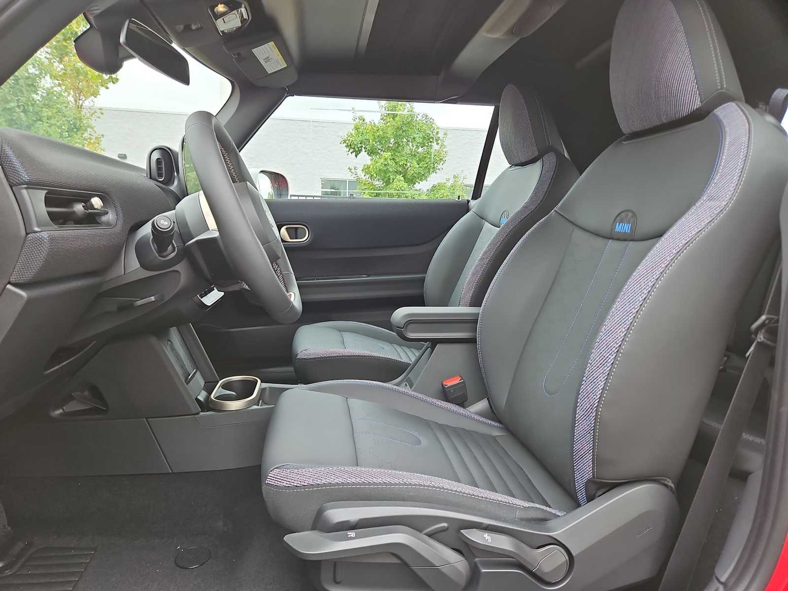 Thumbnail: 2026 MINI Cooper Convertible - 17