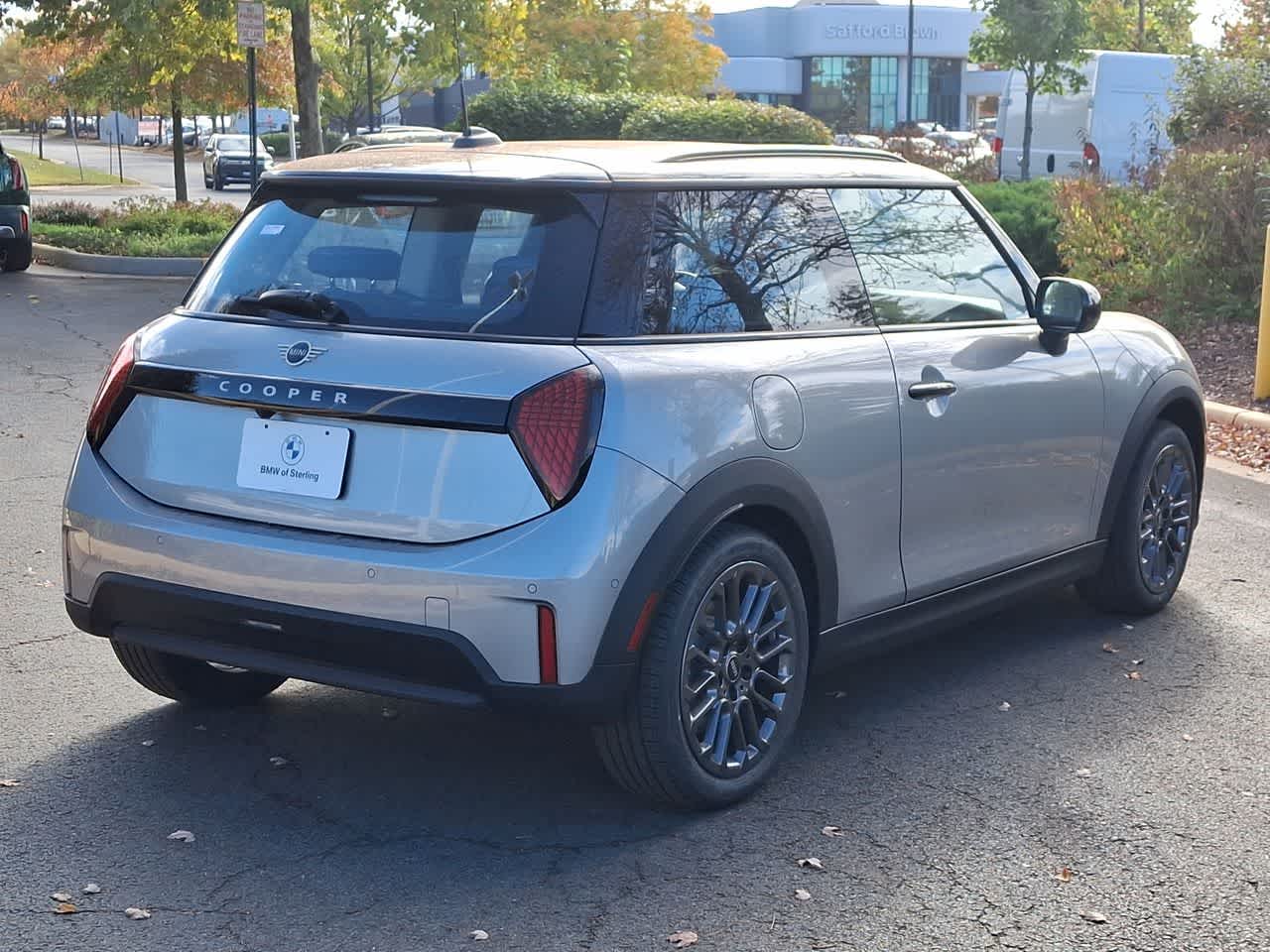 Thumbnail: 2025 MINI Cooper Hardtop - 3