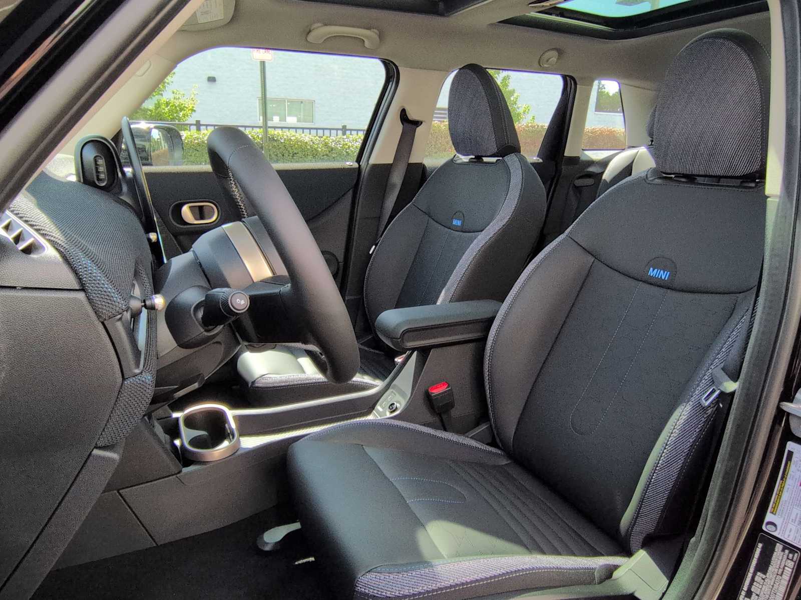 Thumbnail: 2026 MINI Cooper Hardtop - 17