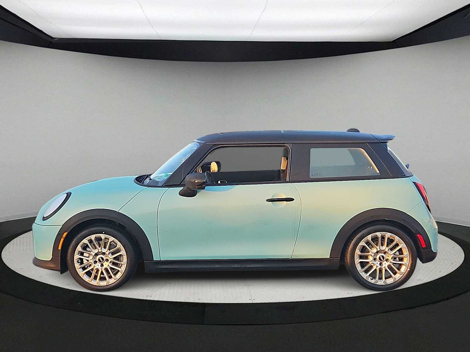 Thumbnail: 2026 MINI Cooper Hardtop - 5
