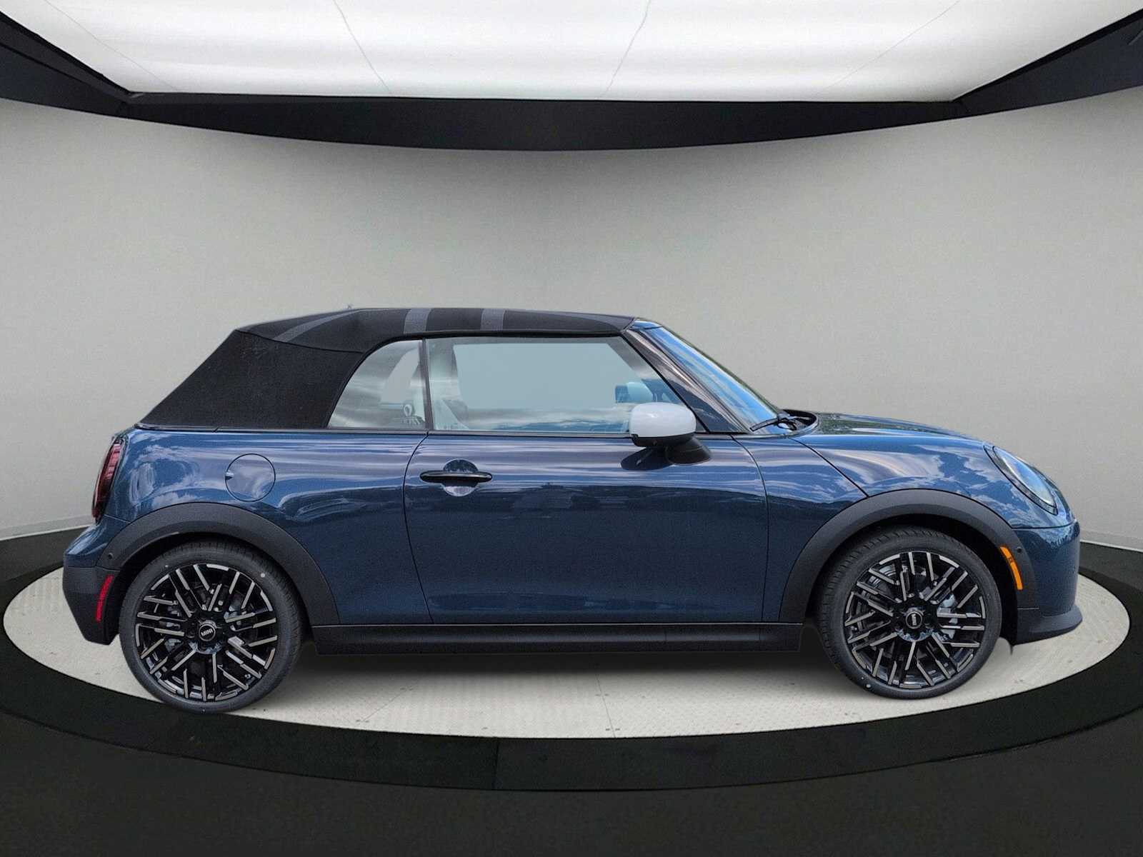 Thumbnail: 2026 MINI Cooper Convertible - 9