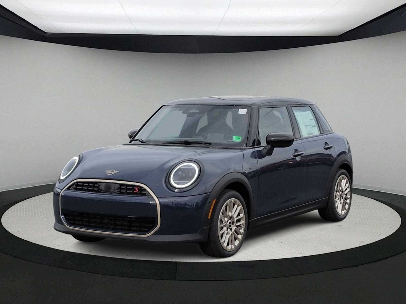 Thumbnail: 2026 MINI Cooper Hardtop - 4