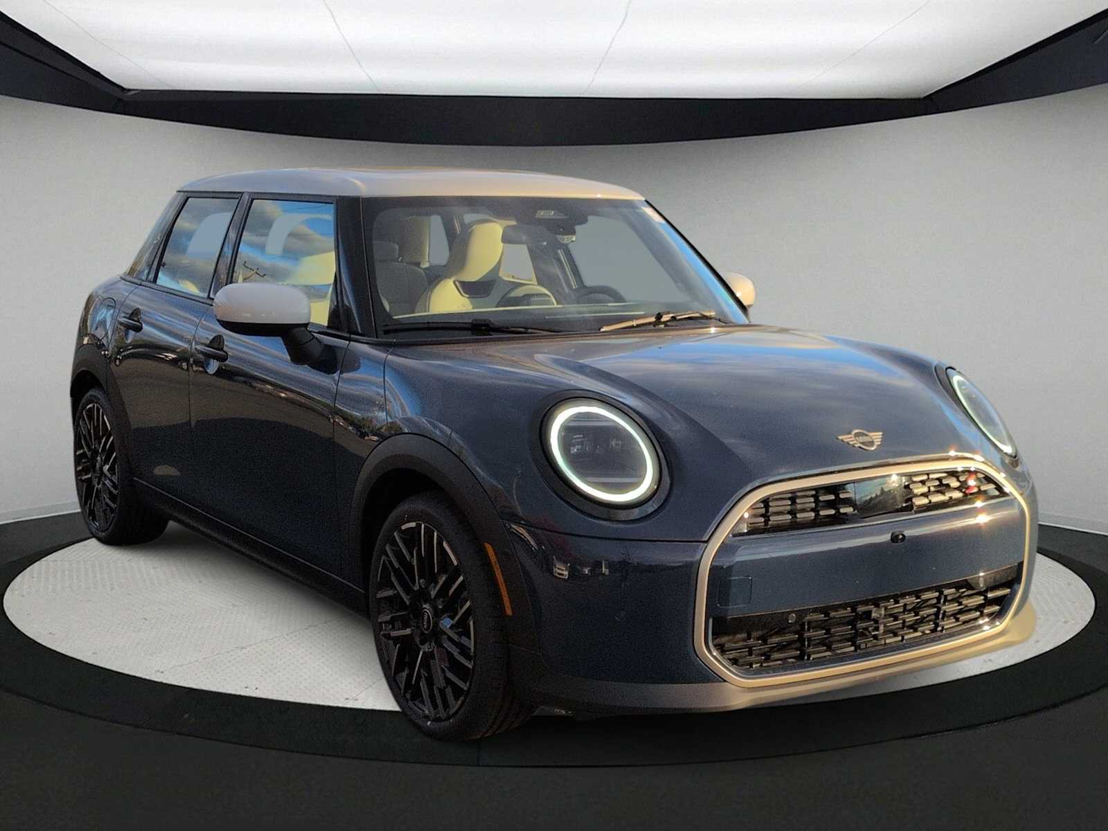 Thumbnail: 2026 MINI Cooper Hardtop - 2
