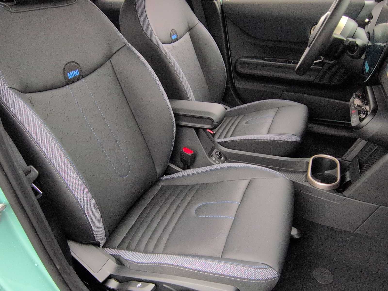 Thumbnail: 2026 MINI Cooper Hardtop - 22