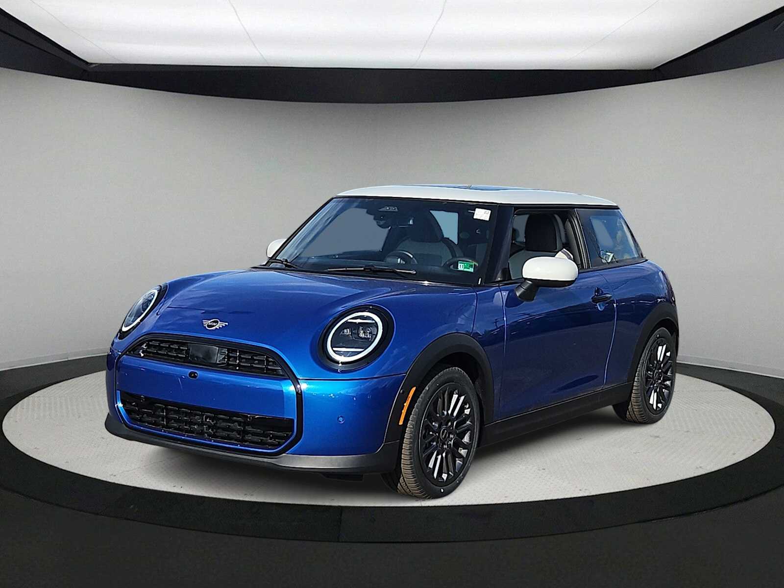 Thumbnail: 2026 MINI Cooper Hardtop - 4