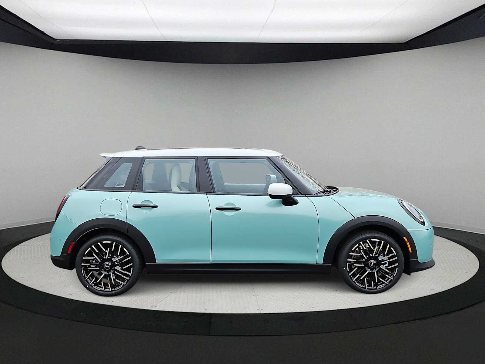 Thumbnail: 2026 MINI Cooper Hardtop - 9