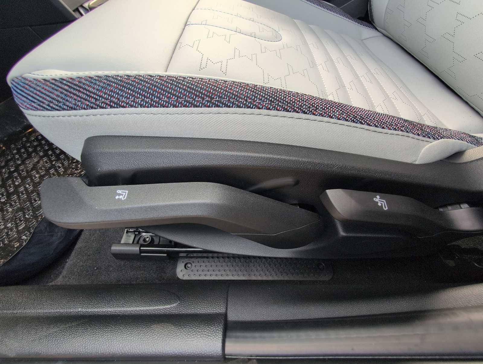 Thumbnail: 2026 MINI Cooper Hardtop - 18