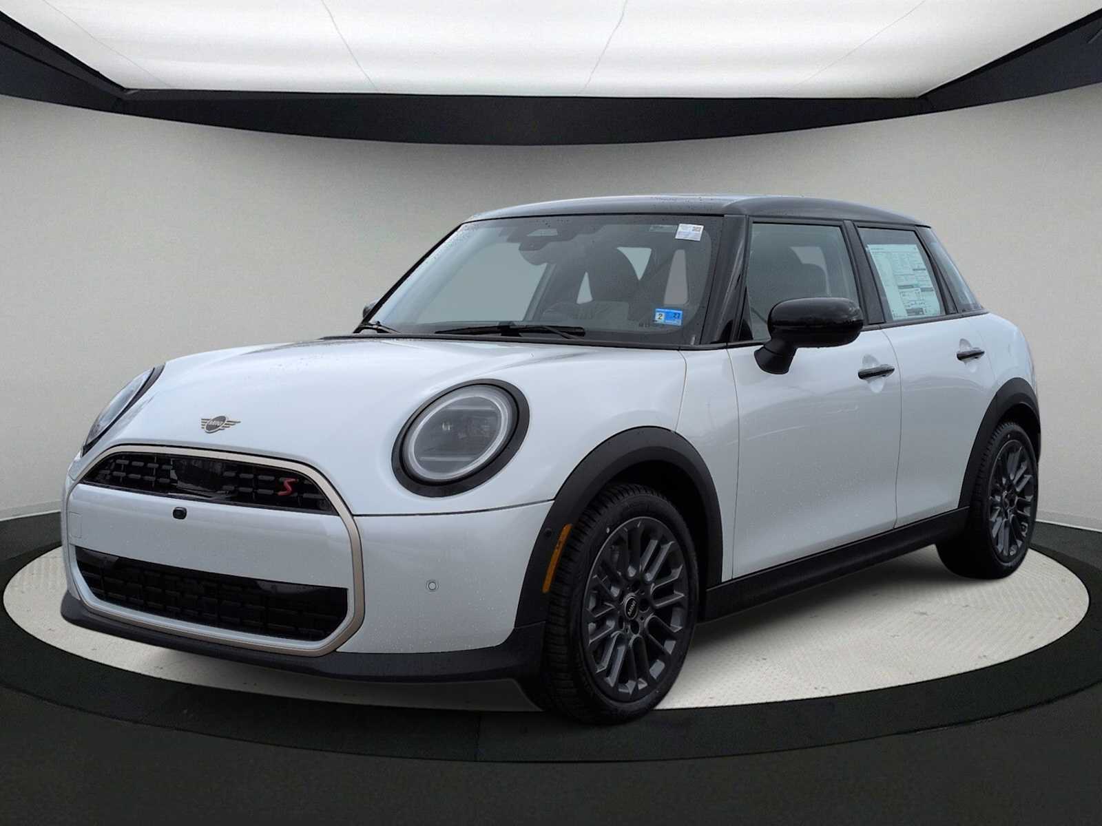 Thumbnail: 2026 MINI Cooper Hardtop - 4