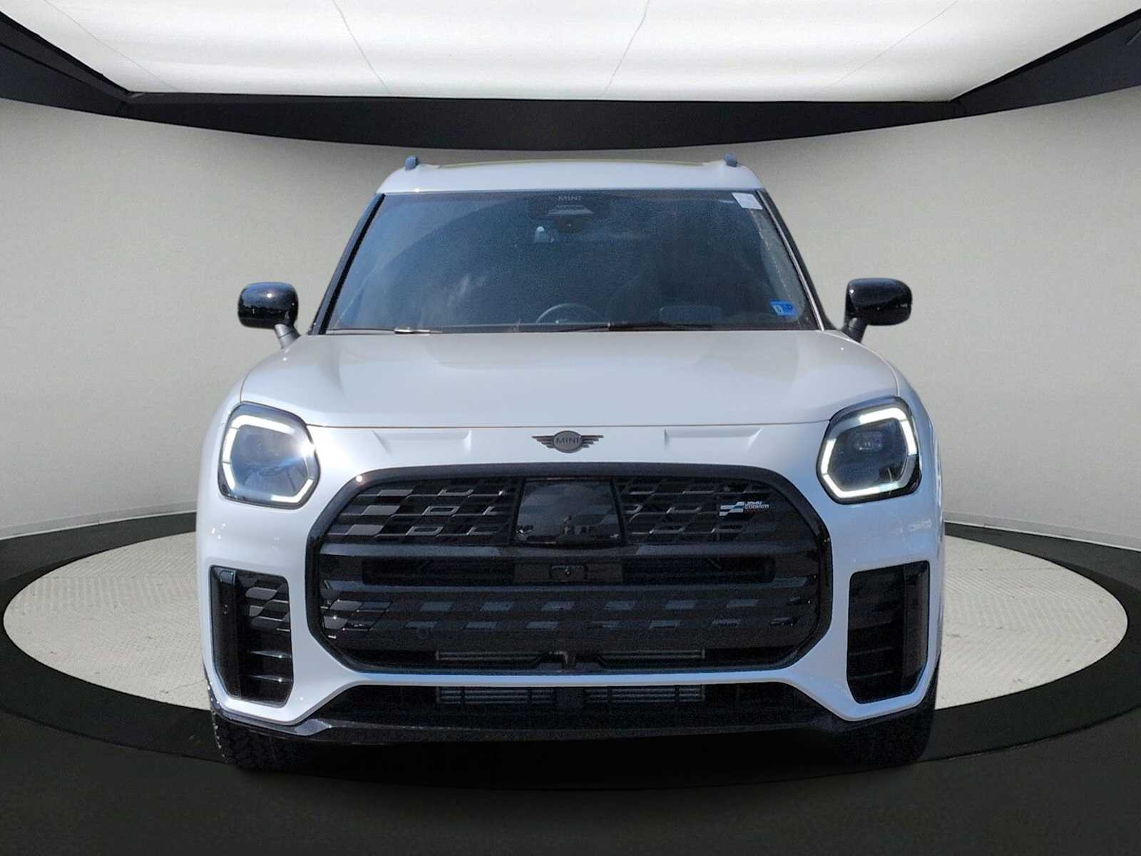 Thumbnail: 2027 MINI Cooper Countryman - 3