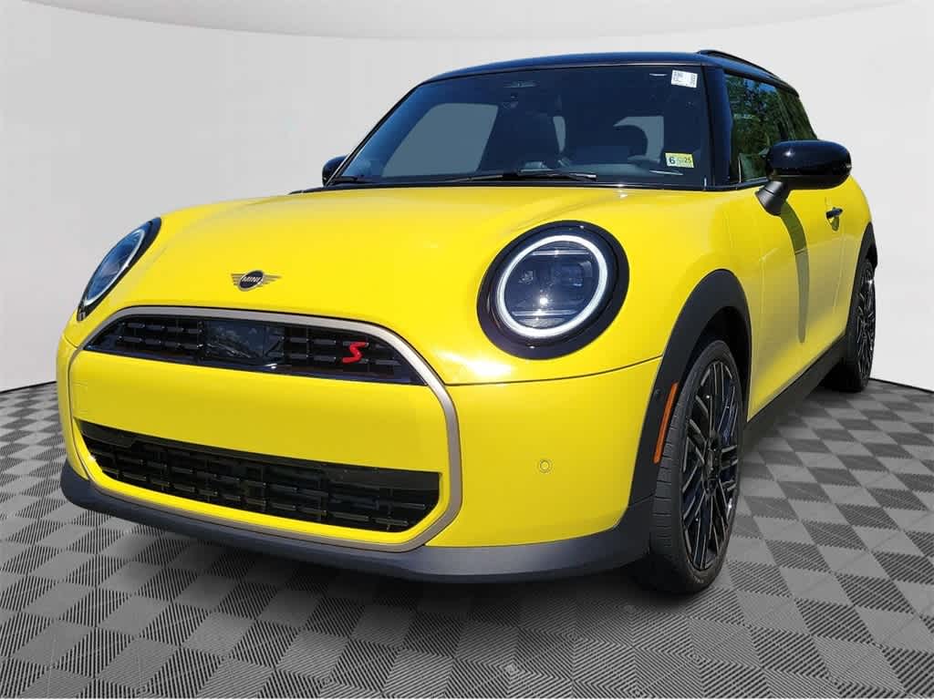 2025 MINI Cooper Hardtop S -
                Sterling, VA