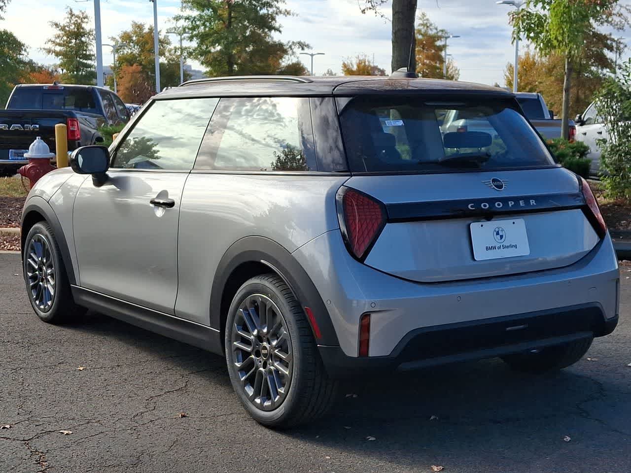 Thumbnail: 2025 MINI Cooper Hardtop - 4
