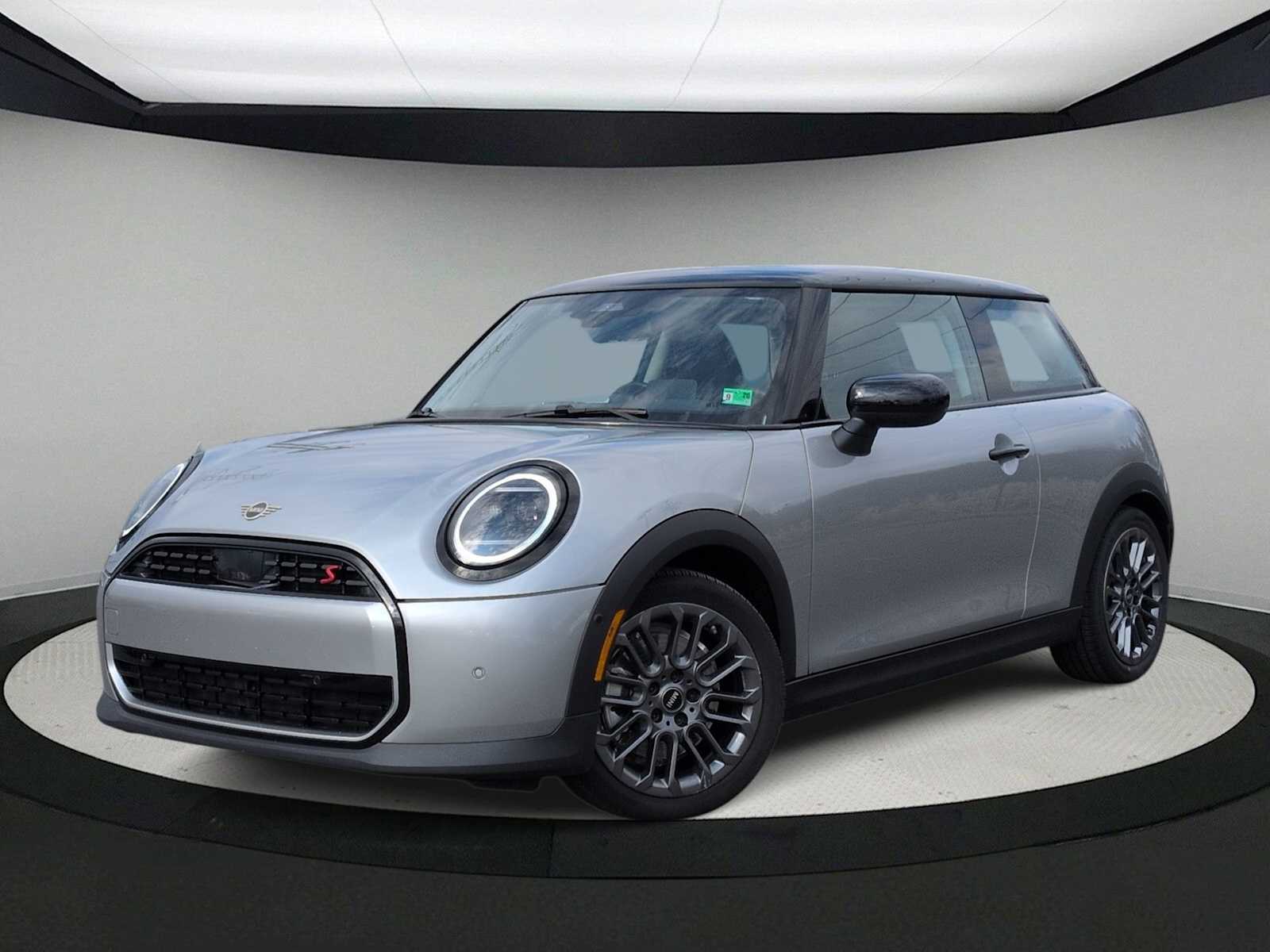 2025 MINI Cooper Hardtop S -
                  Sterling, VA