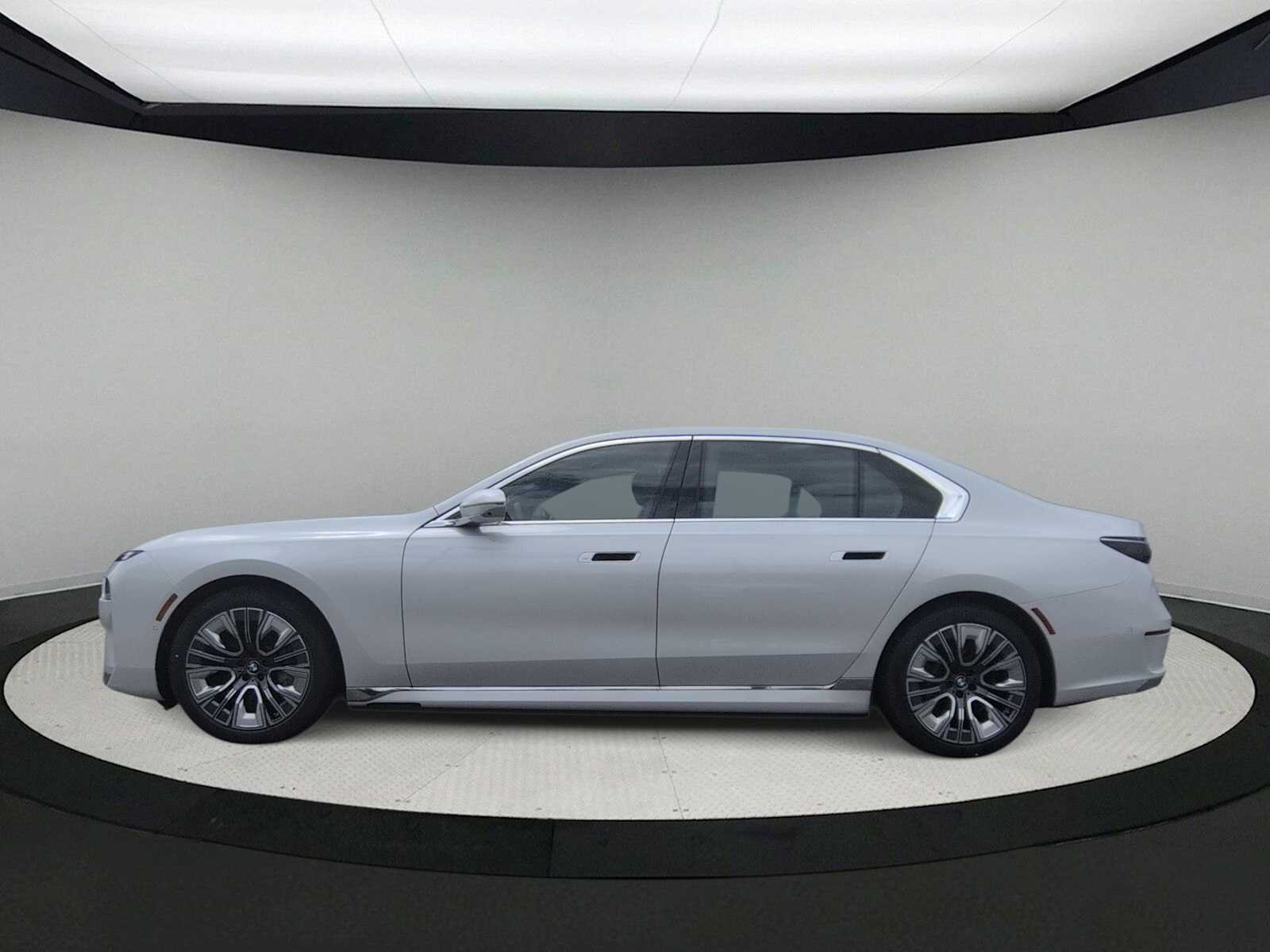 Thumbnail: 2025 BMW i7 - 5