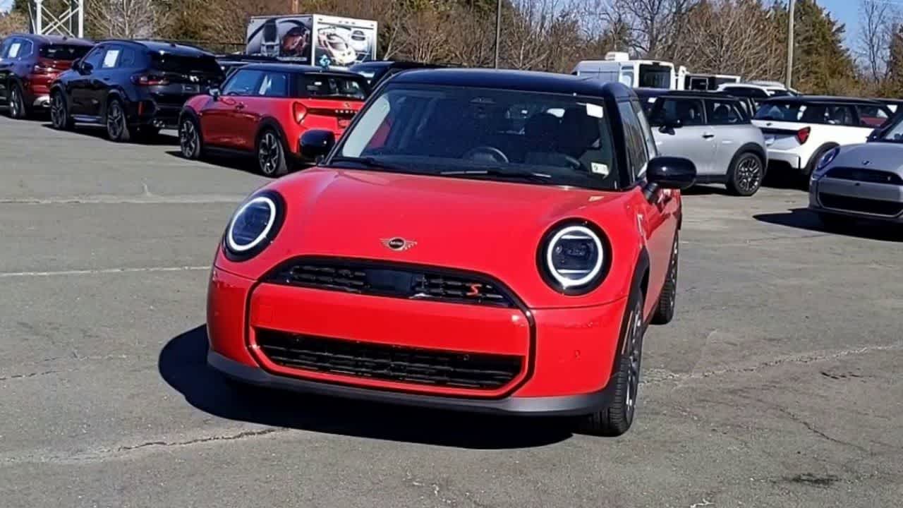 Thumbnail: 2025 MINI Cooper Hardtop - 3