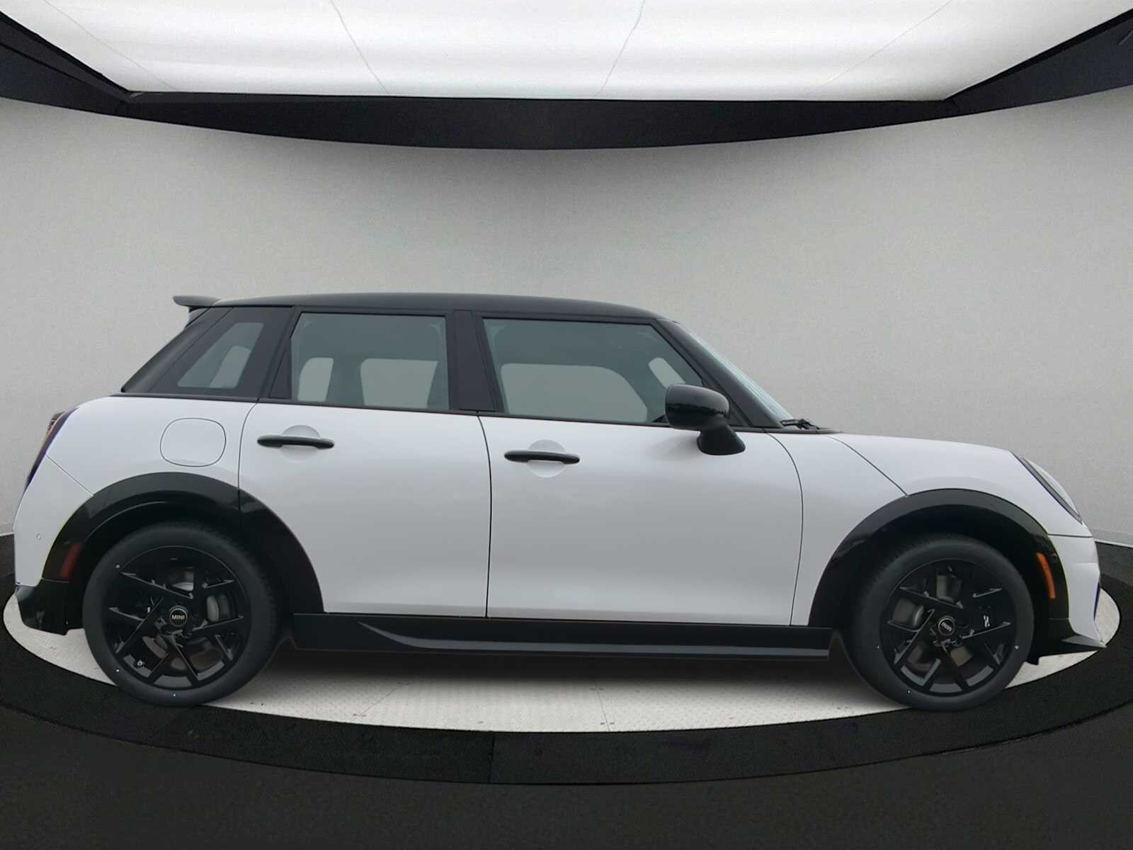 Thumbnail: 2026 MINI Cooper Hardtop - 9