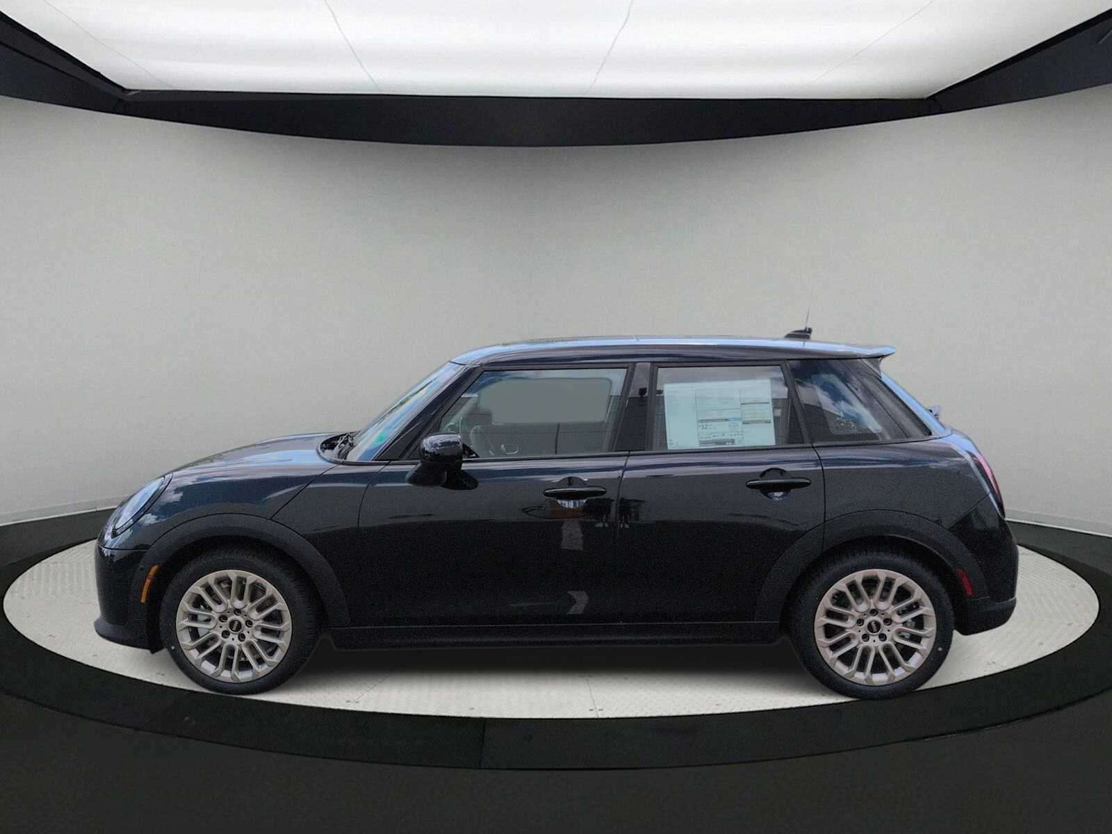 Thumbnail: 2026 MINI Cooper Hardtop - 5